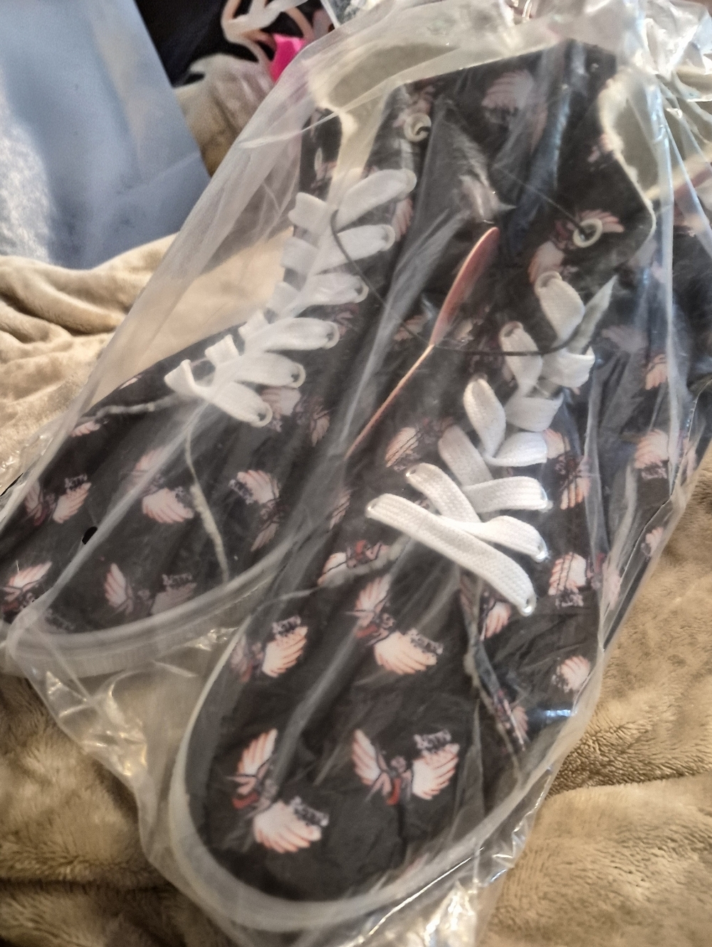 BNWT HIGH TOP BETTY BOOP SNEAKER